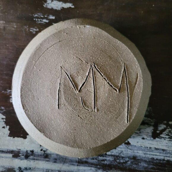 Small Green and Brown Splatter / Speckled Studio Art Pottery Bowl Signed M.J.M. - Picture 5 of 5